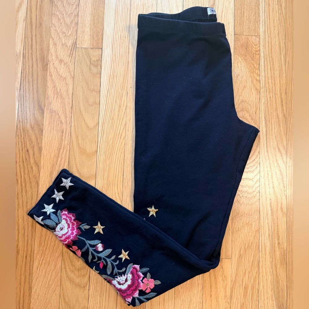 Johnny Was Black Leggings with Flowers & Star Embroidery - Picture 3 of 8